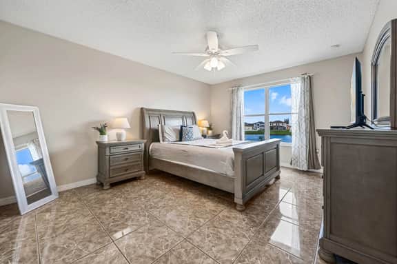 Waterfront 5BR Villa 15 Min to Disney | Sleeps 10 - Image 3