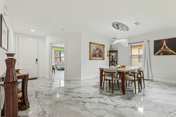 Family-Friendly 4BR Villa Near Disney - Kissimmee
