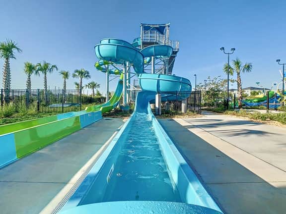 15 min from Disney World, ChampionsGate Resort TownHouse with Club House Pools, Water Park, Gym