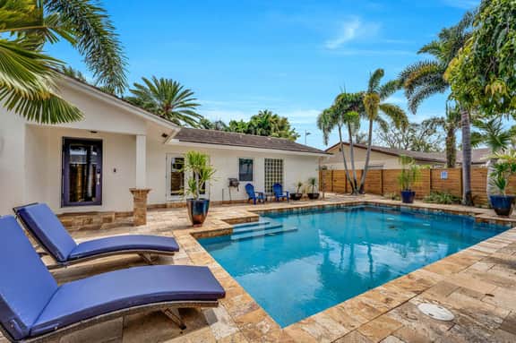 Luxury Pool Villa in Fort Lauderdale Sleeps 7
