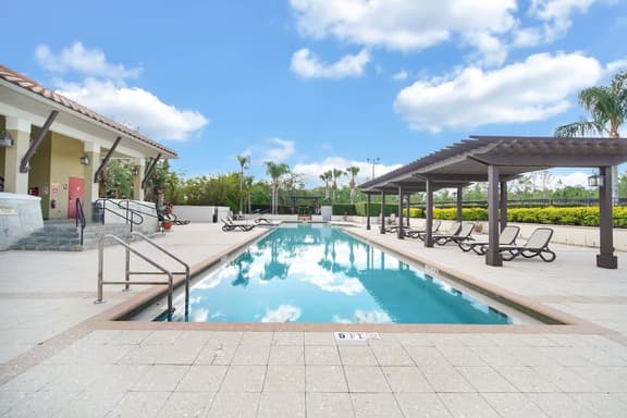 Charming 4BR, 3.5 Bath - Near Disney World